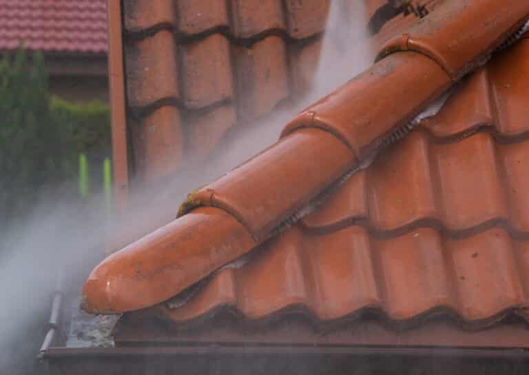Expert Roof Cleaning